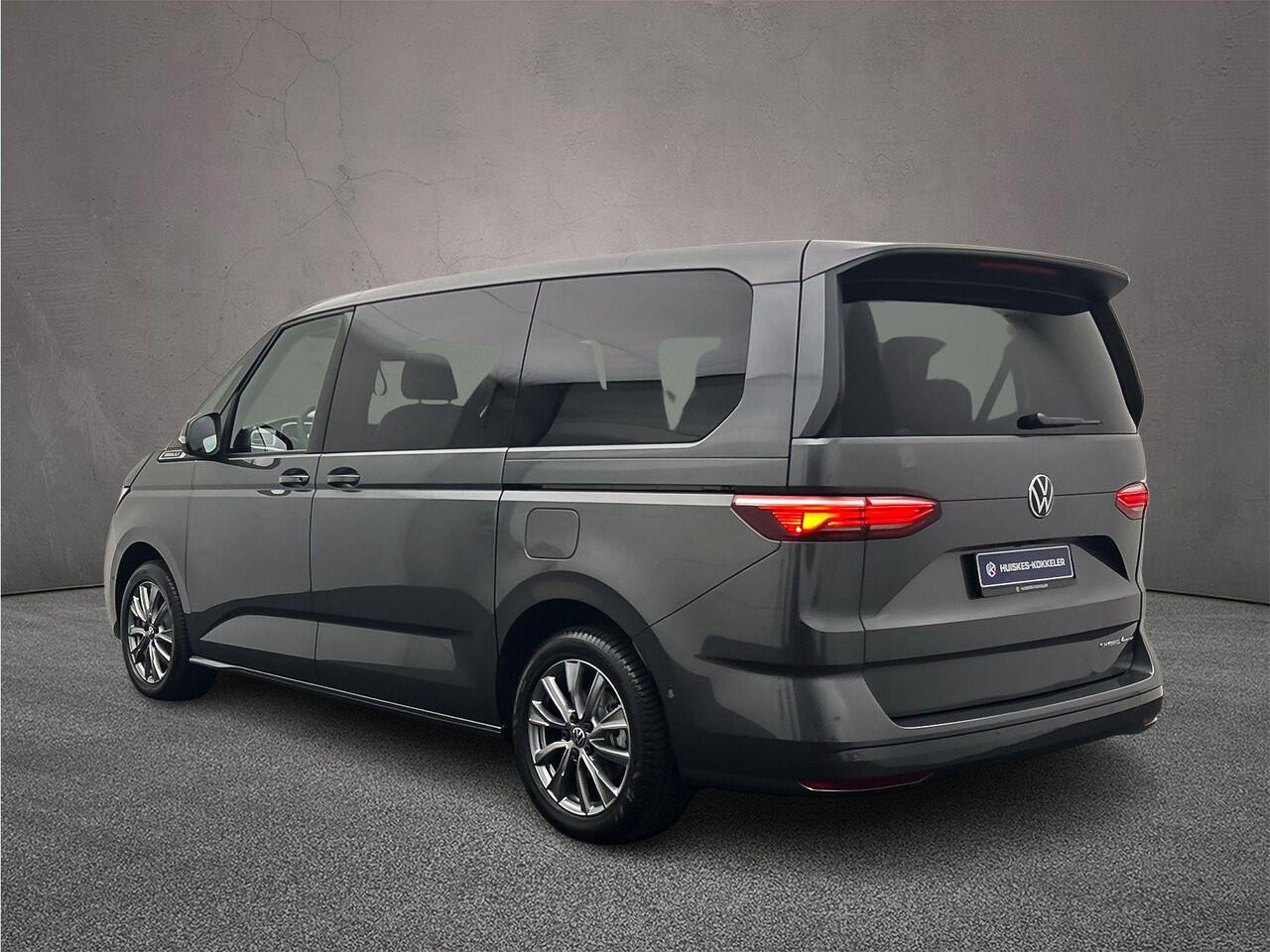 Volkswagen MULTIVAN 1.5 245pk DSG eHybrid L2 Bulli Edition 4Motion > ¤ 2.500,= Inruilpremie < | AssistentiepakketPlus | Trekhaak | 7-zits Premium zitopstelling |