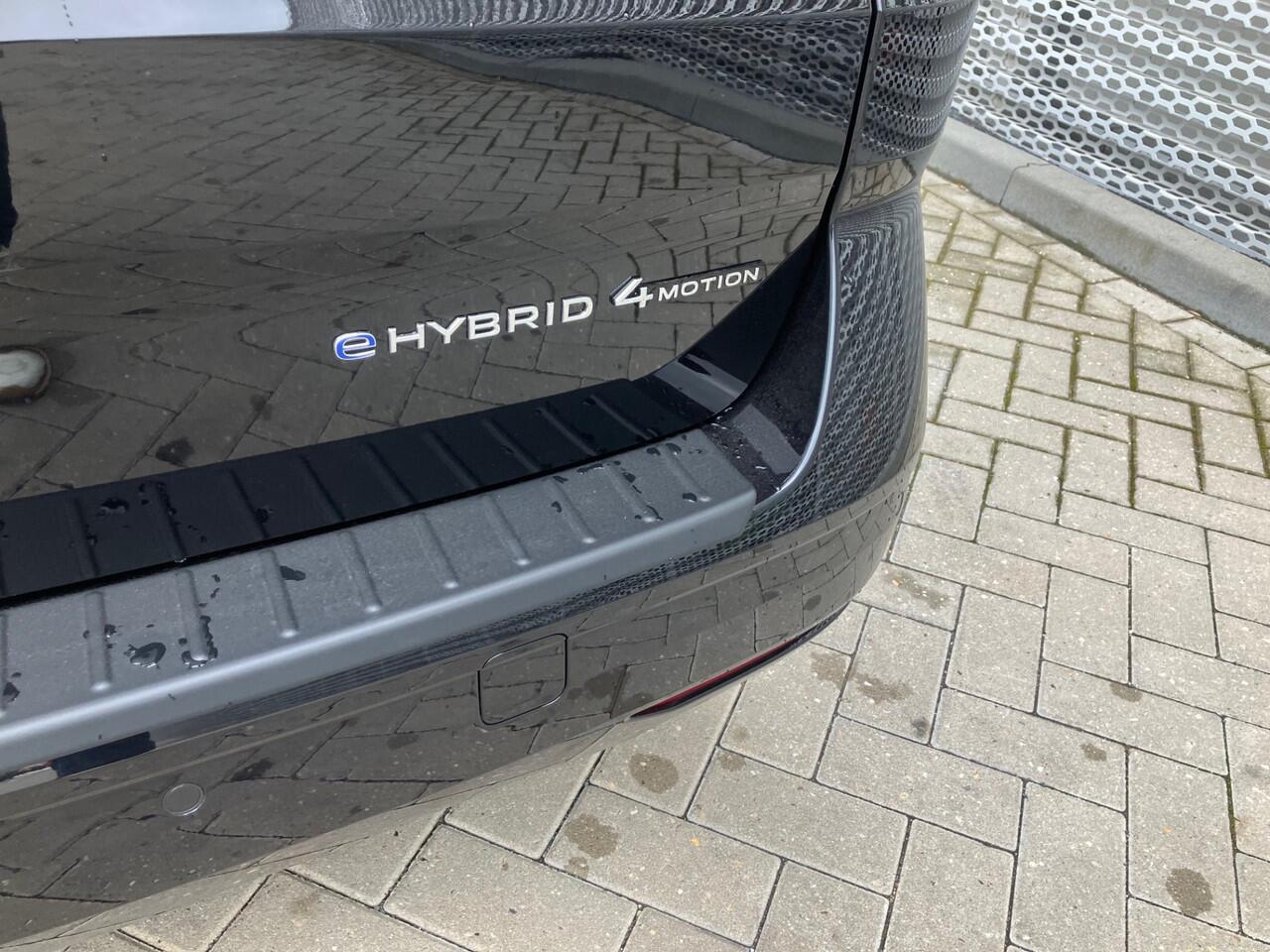 Volkswagen MULTIVAN 1.5 eHybrid L2 Bulli Edition 4Motion