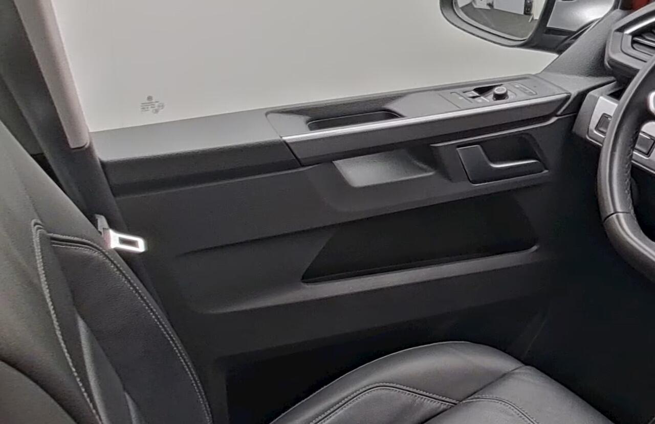 Volkswagen MULTIVAN T6.1 2.0 TDI L1H1 4Motion BULLI 204 PK DSG ACC Trekhaak LED 2 EL. Schuifdeuren Leder 18 Inch