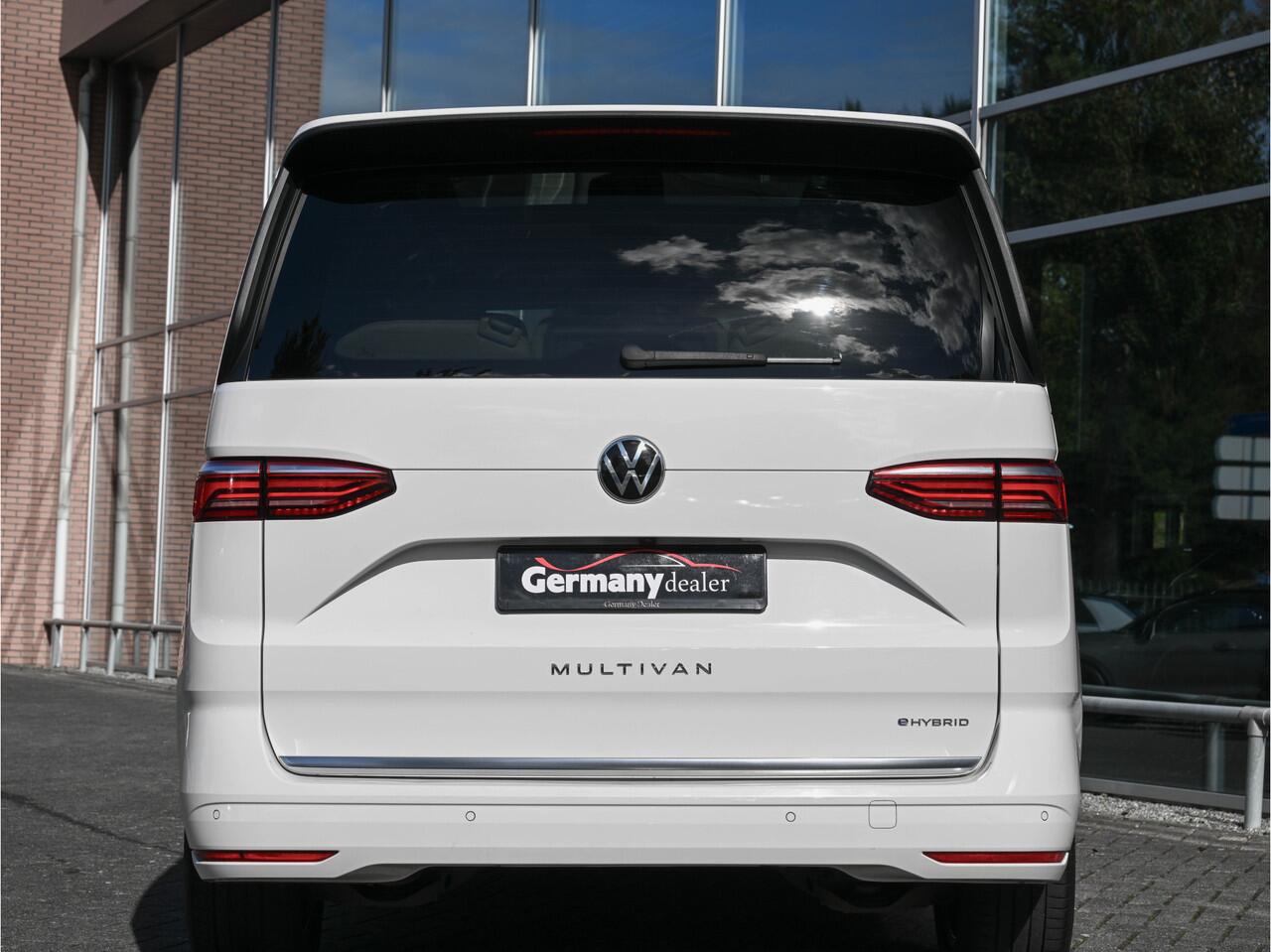 Volkswagen MULTIVAN 1.4 eHybrid 218pk 7-Pers. Style Pano's Leder M-Led H&K Stoelkoeling/Verw. El.deuren+Zetels Standk VOL!