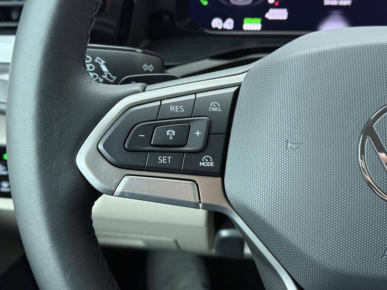 Volkswagen MULTIVAN Bedrijfswagens Economy Business L2 1.5 eHybrid EU6 180 kW (245pk)