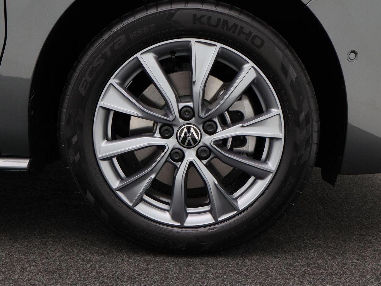 Volkswagen MULTIVAN Bulli Edition L2 1.5 eHybrid 245 PK | Trekhaak | 7 Persoons | Elektrische Achterklep | Adaptieve Cruise | Camera | LED Matrix |