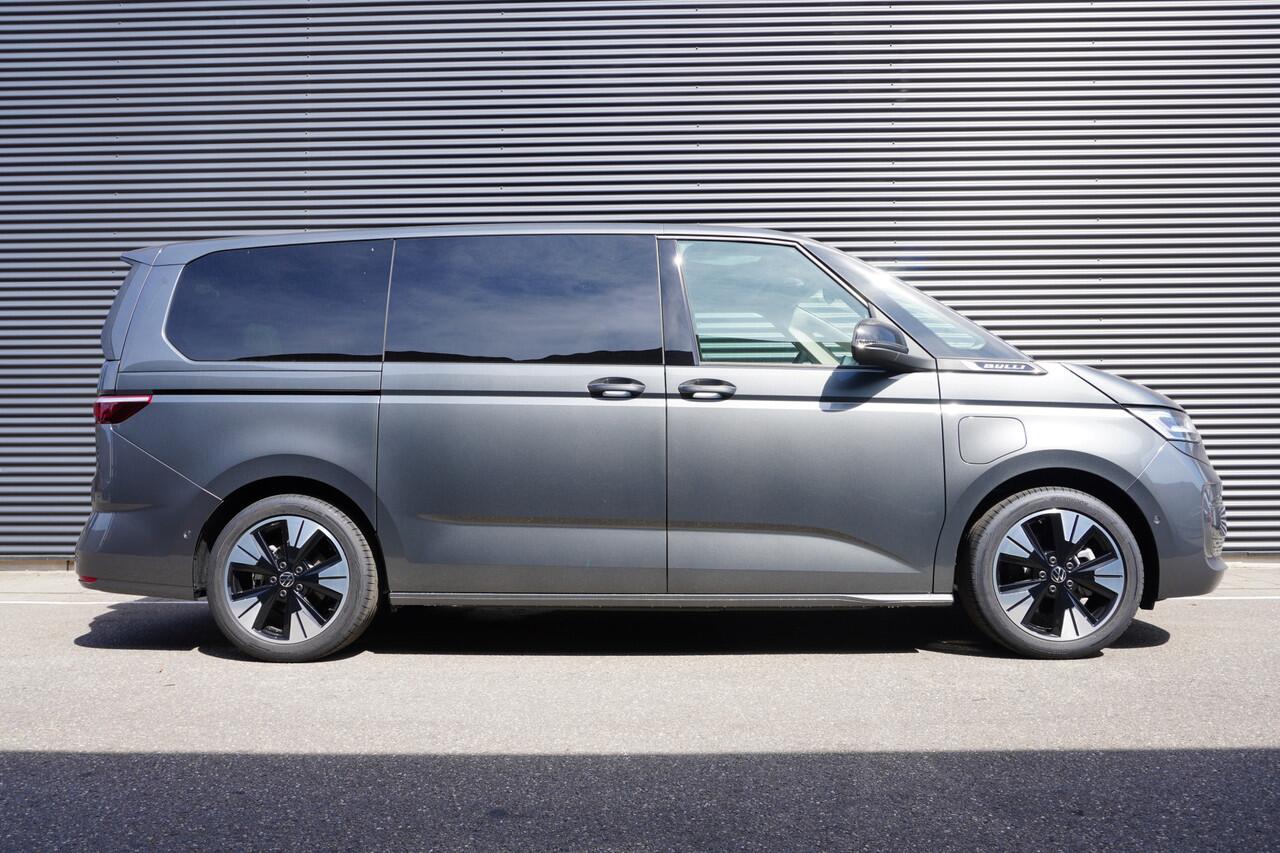 Volkswagen MULTIVAN 1.5 eHybrid L2 Bulli Edition 4-Motion, IQ Light koplampen, 7-persoons Vis-a-Vis, Navigatie, Trekhaak, 19" Lichtmetalen velgen