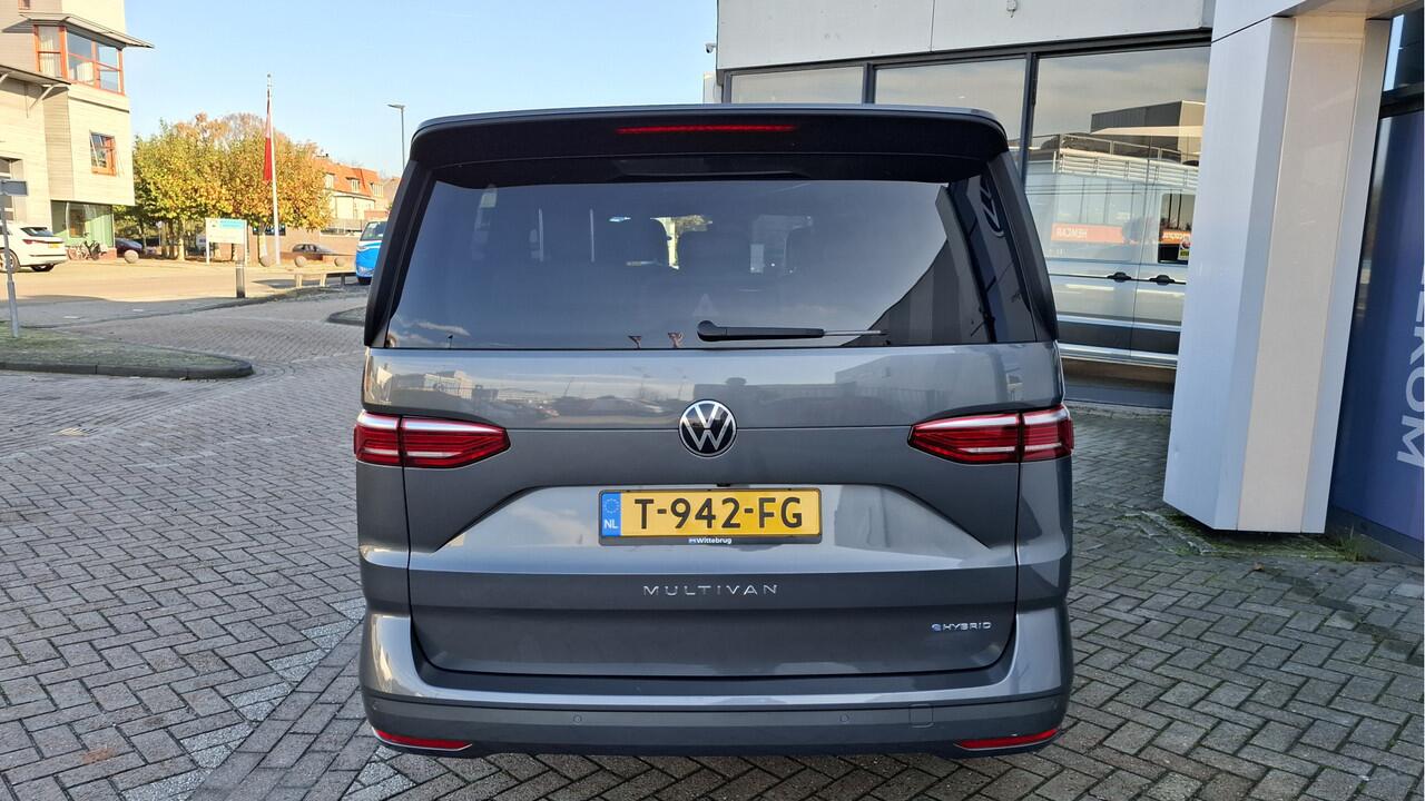 Volkswagen MULTIVAN L2H1 - Energetic 1.4 eHybrid 218 pk Panoramadak | IQ Light | Achteruitrijcamera | Stoelverwarming