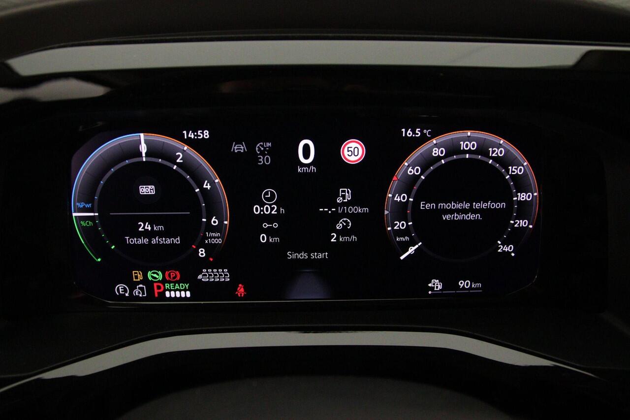 Volkswagen MULTIVAN 1.5 245pk DSG eHybrid L2 Bulli Edition 4Motion> ¤ 2.500,= Inruilpremie < | Trekhaak | 7-zits Premium zitopstelling |