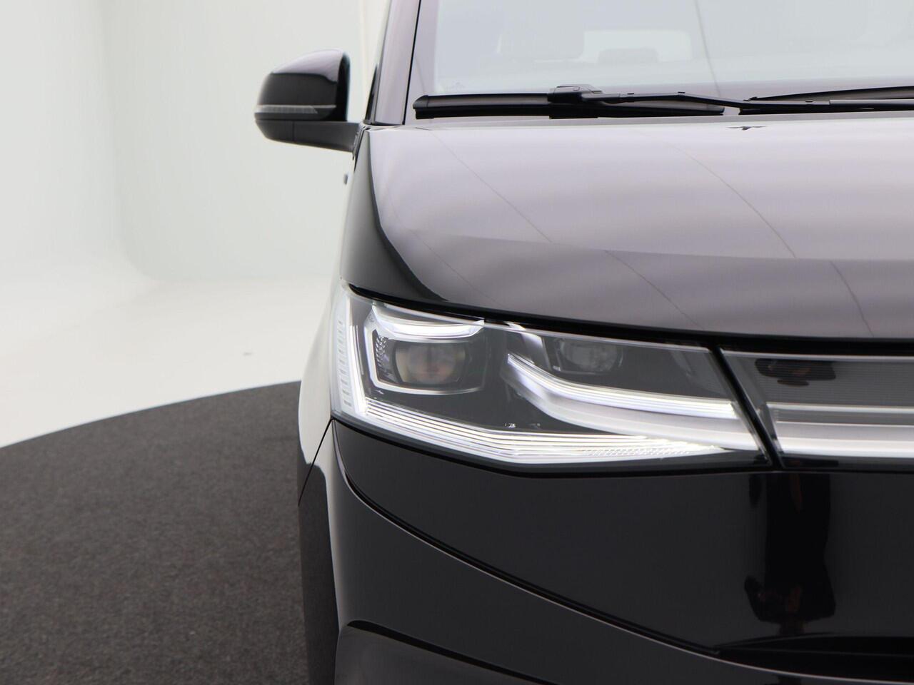 Volkswagen MULTIVAN Bulli Edition L2 1.5 eHybrid 245pk | 700119 | DUBBELE CABINE met 5 zitplaatsen | Elec. achterklep | elec trekhaak |