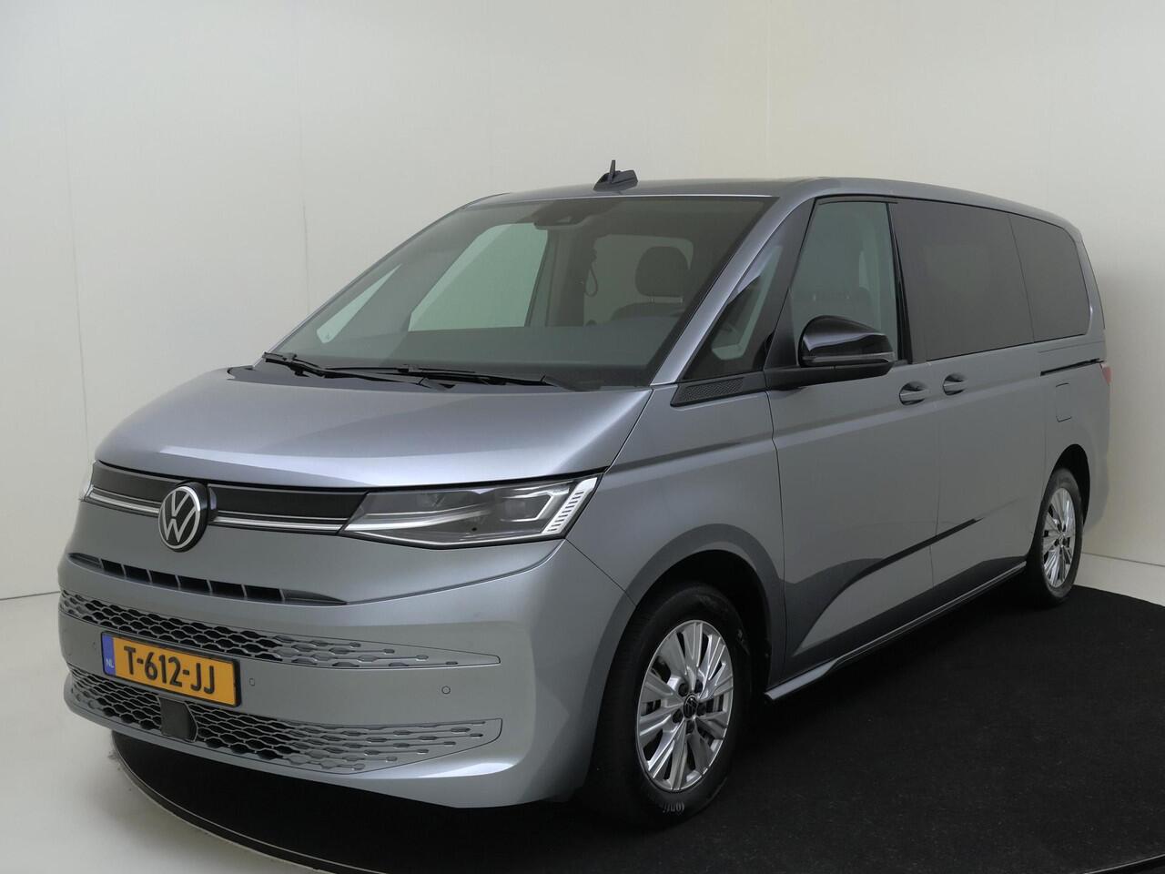 Volkswagen MULTIVAN 1.4 eHybrid L2H1 Life 6 versnellingen DSG | Verwarmbare voorstoelen, gescheiden regelbaar | Uitwijk- en afsla-assistent | Lichtmetalen velgen 17" (6,5J X 17) "Dundrod"(zilver) | Top pakket |