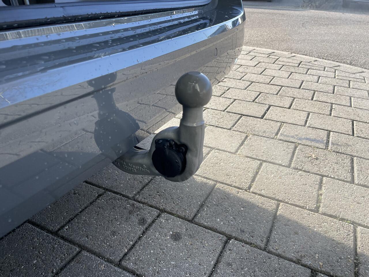 Volkswagen MULTIVAN 1.5 eHybrid L2 Bulli 4Motion 245 PK | 7 zits | Art Velours | Trekhaak | 360 camera Prijs incl btw/bpm