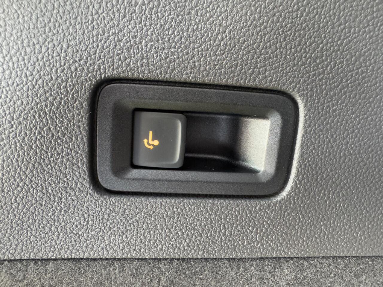 Volkswagen MULTIVAN 1.5 eHybrid L2 Economy Business 245PK 4Motion **Prijs rijklaar incl btw/BPM** Inclusief getoonde velgenset - Prijs incl btw/bpm rijklaar