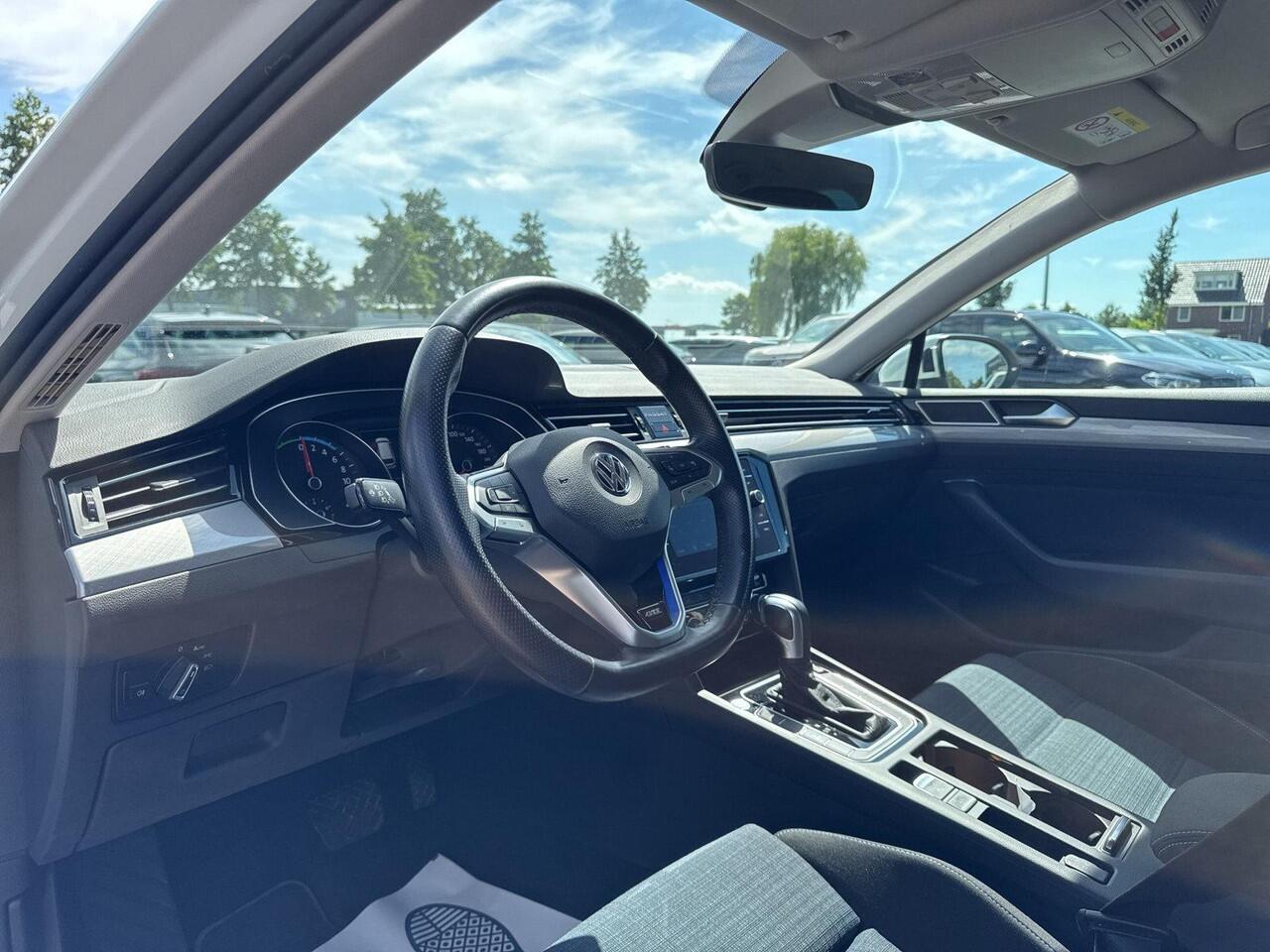 Volkswagen PASSAT Variant 1.4 TSI PHEV GTE Business | Trekhaak | Ergo | IQ. Light |