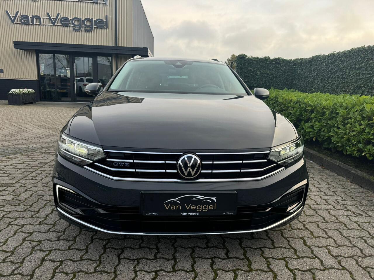 Volkswagen PASSAT Variant 1.4 TSI PHEV GTE Business virtual cockpit, pano, navi, stoelverw