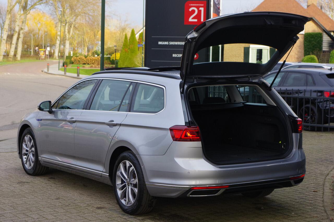 Volkswagen PASSAT Variant 1.4 TSI PHEV GTE 218 PK Business, Elek. Trekhaak, Panoramadak, Memory, Matrix LED, Winterpakket