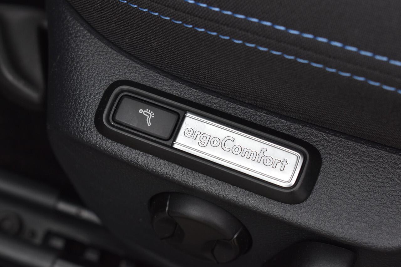 Volkswagen PASSAT Variant 1.4 TSI PHEV GTE Business Automaat / Pano schuifdak / Trekhaak / Keyless / Navi / PDC + Camera