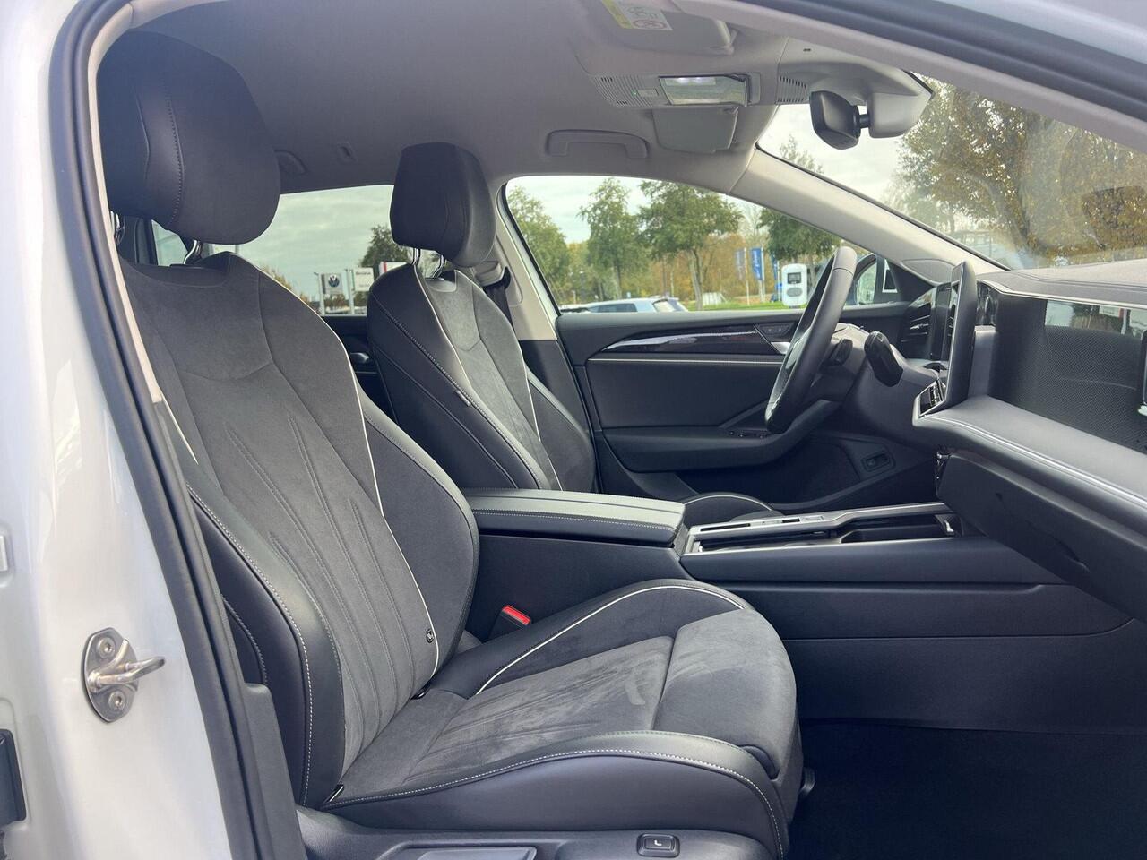 Volkswagen PASSAT Variant 1.5 eHybrid Business | Trekhaak | A-Camera | HUD | SOH 102% | PHEV |