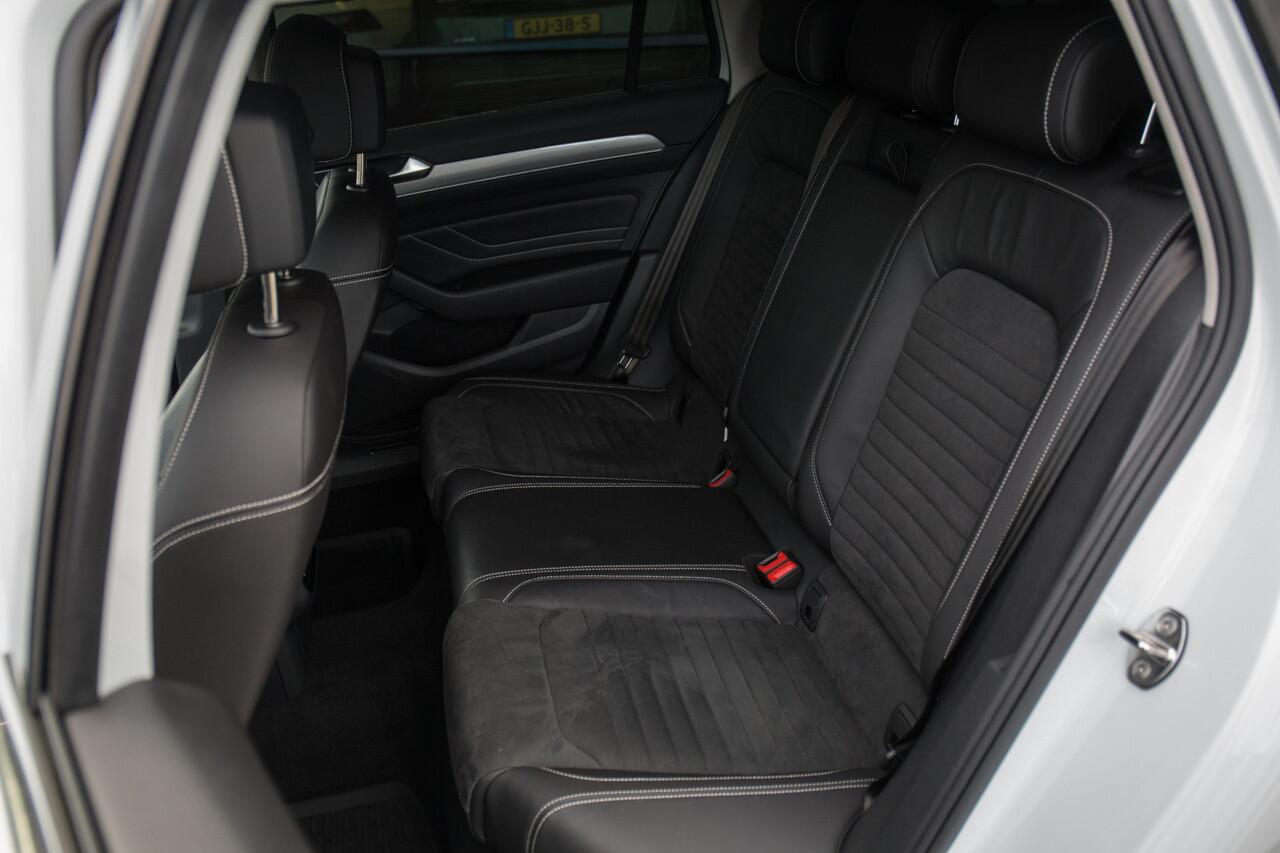 Volkswagen PASSAT Variant 1.4 TSI PHEV GTE Business , Adaptive cruise, Trekhaak, Carplay,