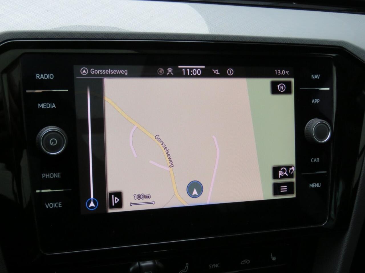 Volkswagen PASSAT 1.4 TSI PHEV GTE BNS / Pano / Wegklap.haak / Stoelverw. / Camera / BOVAG garantie