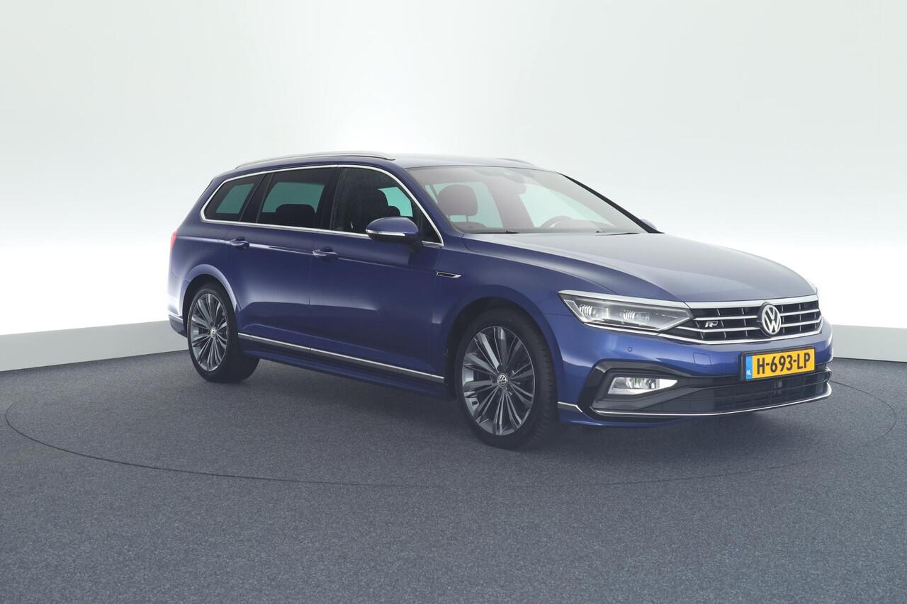 Volkswagen PASSAT Variant 2.0 TSI 190pk DSG R-Line Elegance Trekhaak Stoelverwarming Virtual Cockpit Navigatie