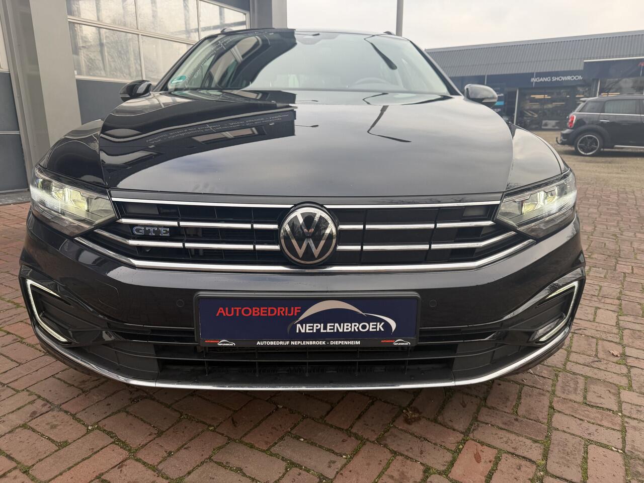 Volkswagen PASSAT Variant 1.4 TSI PHEV GTE Business Navigatie Apple Carplay/Android Auto Camera Parkeersensoren Stoelverwarming Virtual Cockpit Climate Control