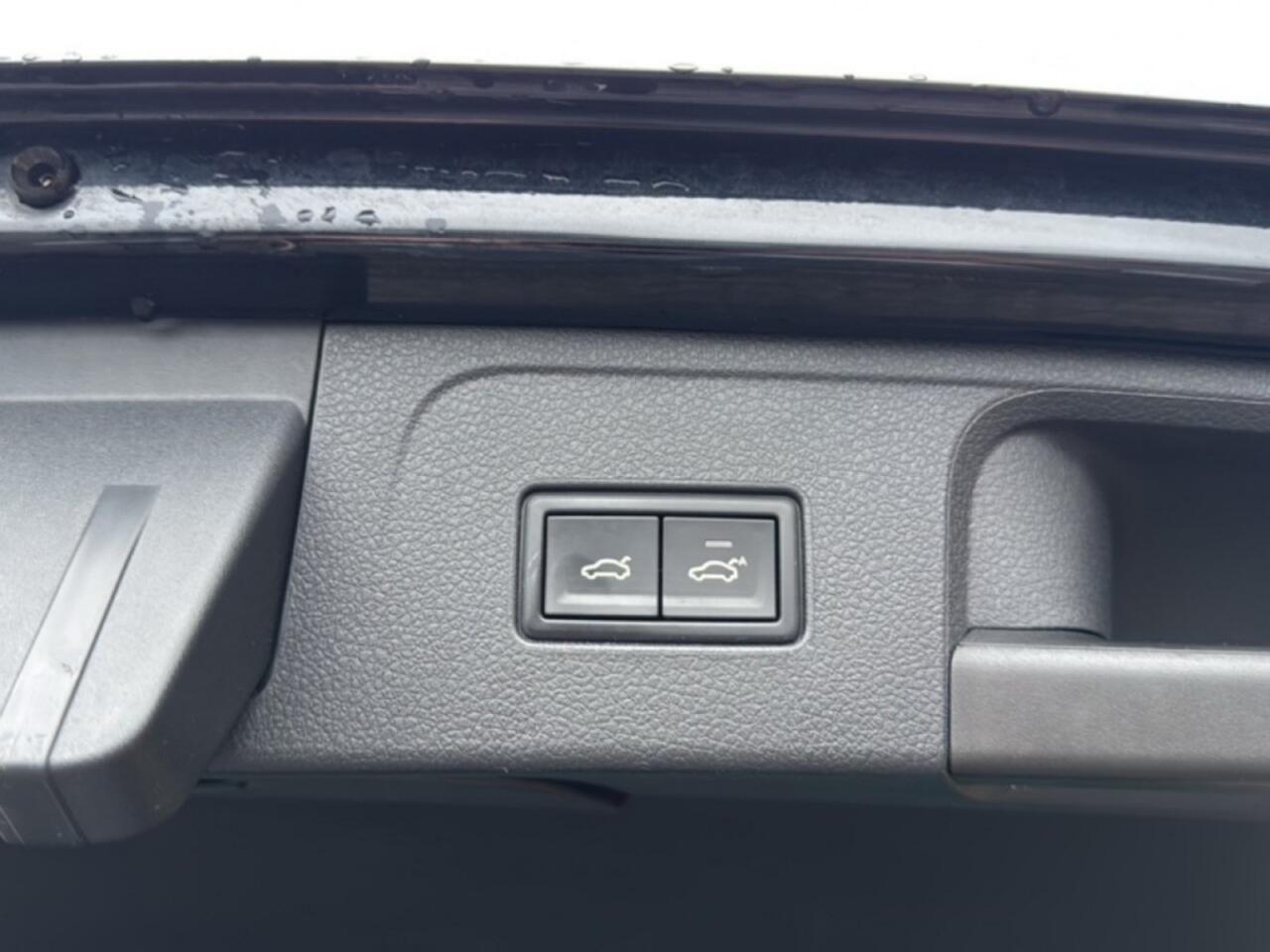 Volkswagen PASSAT 2.0 TDI DSG ALL-TRACK 4MOTION PANO-DAK/TREKHAAK/IQ-LIGHHTS/LEDER