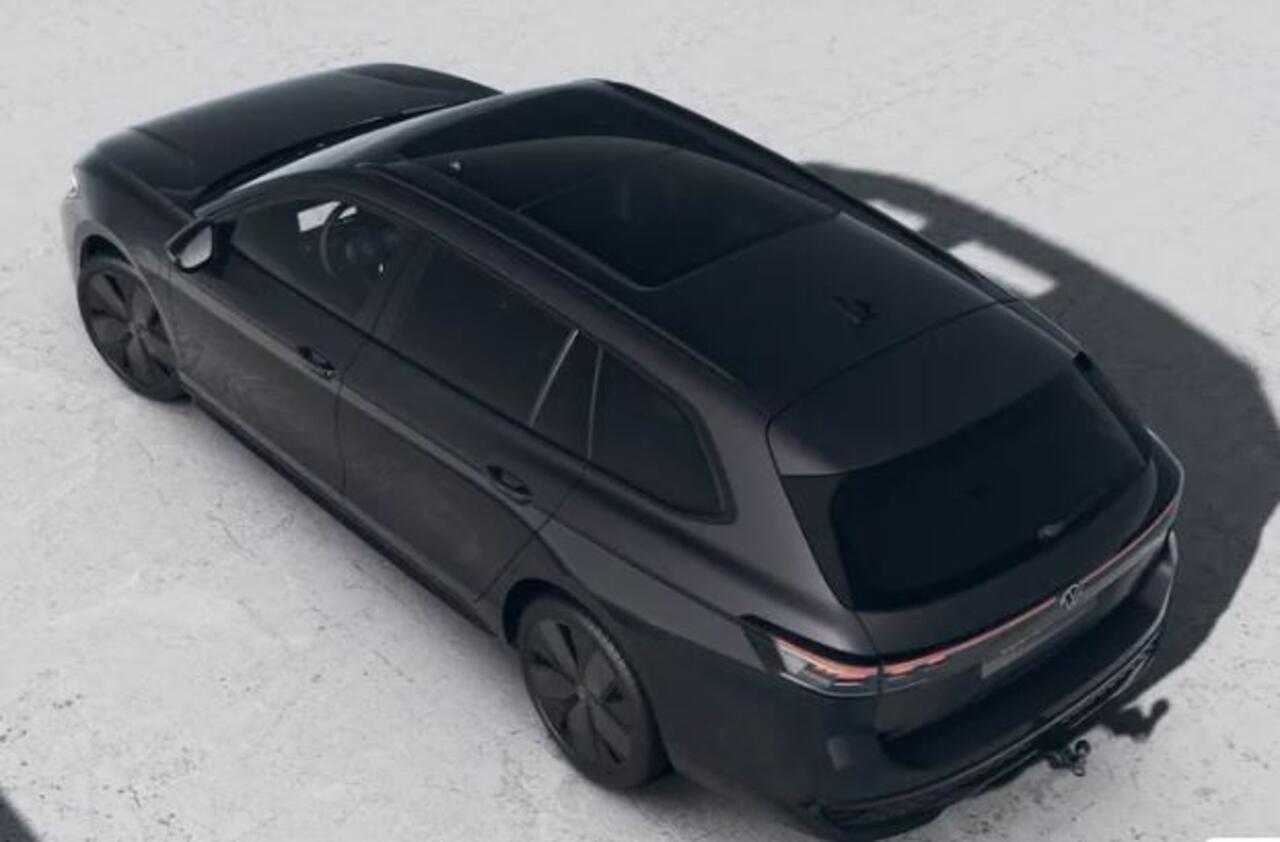 Volkswagen PASSAT Variant !!!¤ 5.000 Inruilpremie!!! 1.5 eHybrid R-Line Business *Black Style* !!!Profiteer ook van 5.000 euro inruilpremie!!!