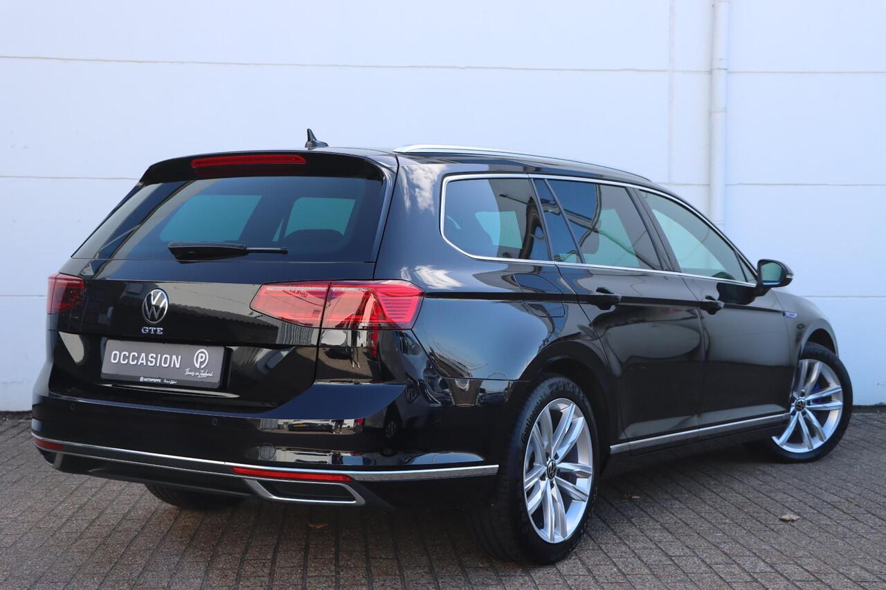 Volkswagen PASSAT Variant 1.4 TSI PHEV GTE Business DSG 218pk | Schuif\kanteldak | Leder | Ergo | Camera | CarPlay