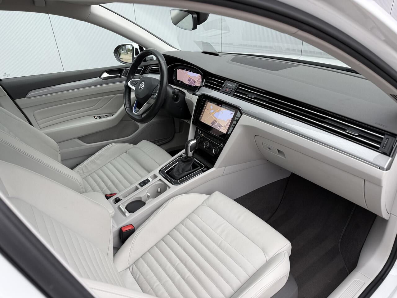 Volkswagen PASSAT Variant 1.4 TSI PHEV GTE 218pk | Pano dak | Head Up | Trekhaak