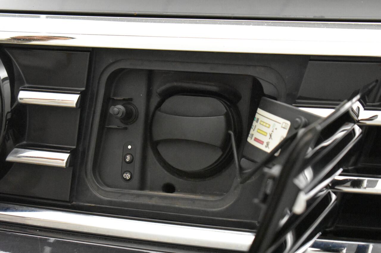Volkswagen PASSAT PHEV GTE Virtual Disc pr Navi Head-Up elTrekh+aKlep Pano Camera Dodeh Detec