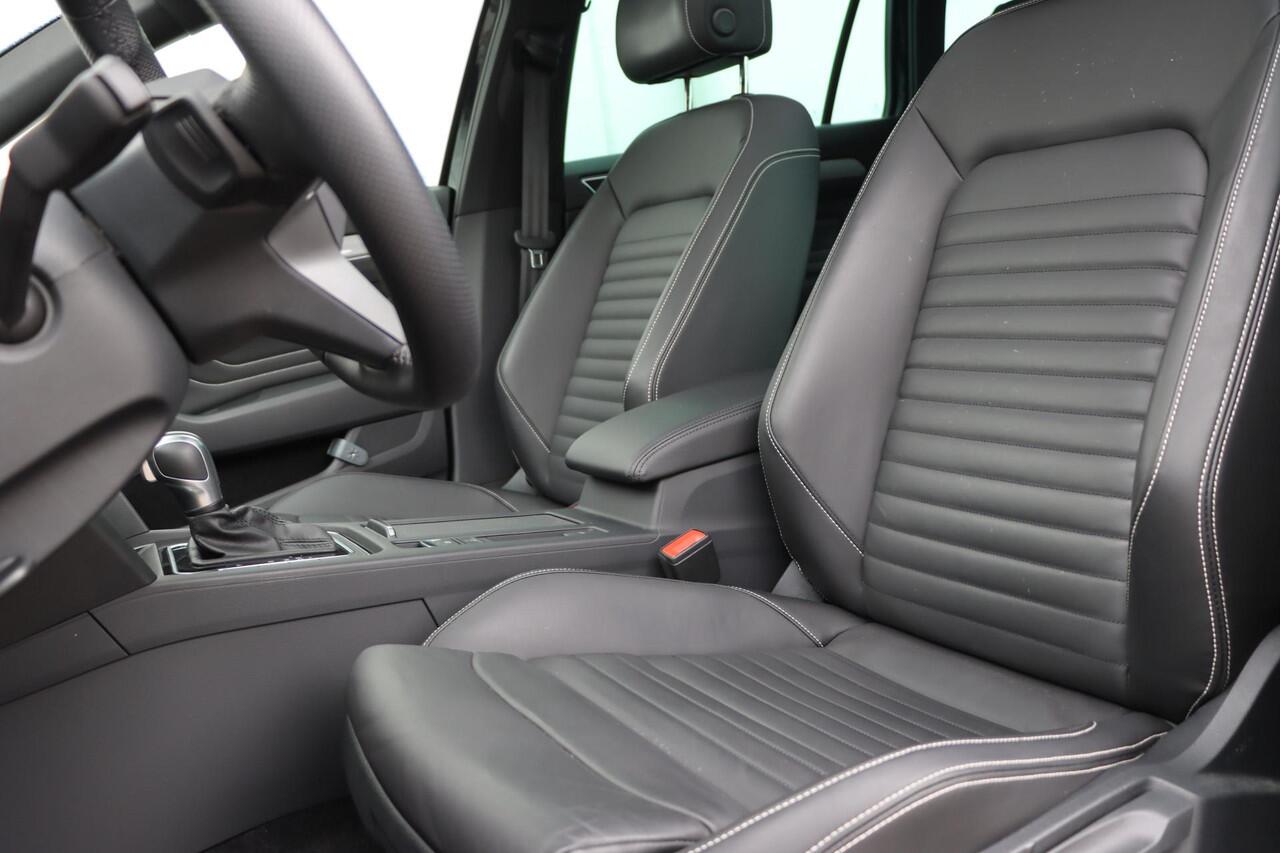 Volkswagen PASSAT Variant 1.4 TSI PHEV GTE Business DSG 218pk | Schuif\kanteldak | Leder | Ergo | Camera | CarPlay