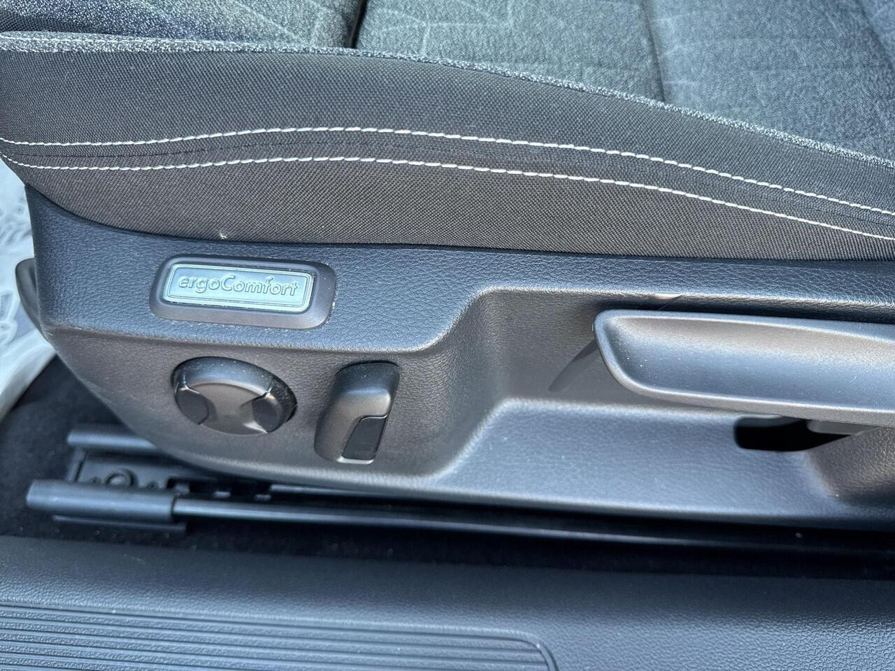 Volkswagen PASSAT Variant 1.5 TSI 150Pk DSG Style |150Pk | Automaat | Clima | ACC | ERGO |