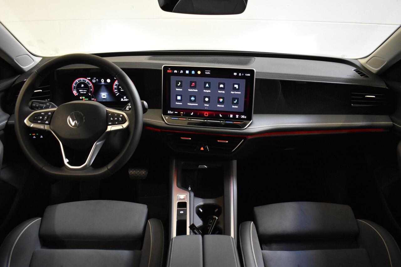 Volkswagen PASSAT Variant 1.5 eTSI 150PK DSG BUSINESS 360-CAMERA/ALCANTARA/TREKHAAK****