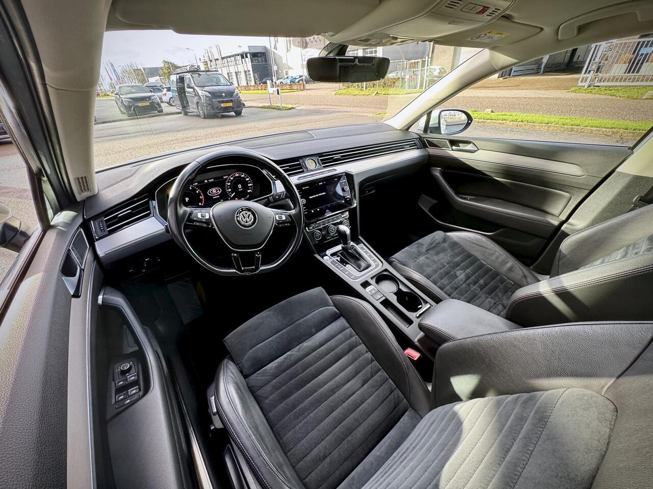 Volkswagen PASSAT Variant 1.5 TSI Highline Business R