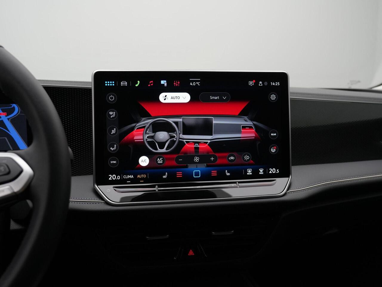 Volkswagen PASSAT Variant 1.5 eTSI 150 pk DSG Business | Trekhaak | 360 camera | Leder/alcantara | Stuur-/stoelverwarming | Massage