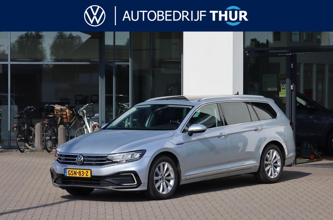 Volkswagen PASSAT Variant 1.4 TSI PHEV GTE Business 218PK / 160kW DSG, Digital Cockpit Pro (26cm), 60 maanden 100.000km garantie leder / alcantara bekleding, dodehoekdetectie (side assist), panoramadak, discover pro navigatie, verwarmbare voorstoelen, achteruitrijcamera (r