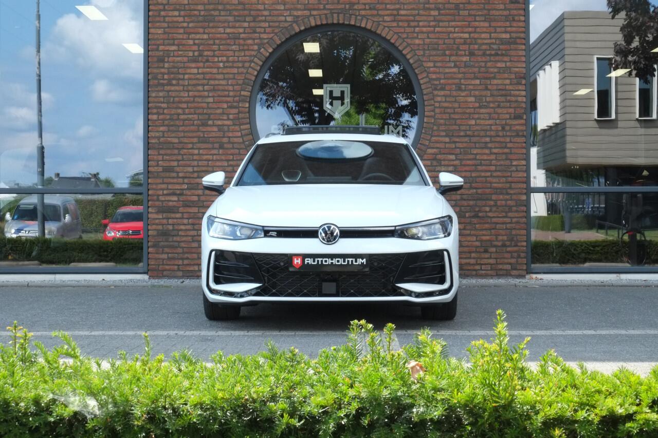 Volkswagen PASSAT Variant 2.0 TDI R-Line Business Panoramadak, Trekhaak, Lederen sportstoelen, Head-up display