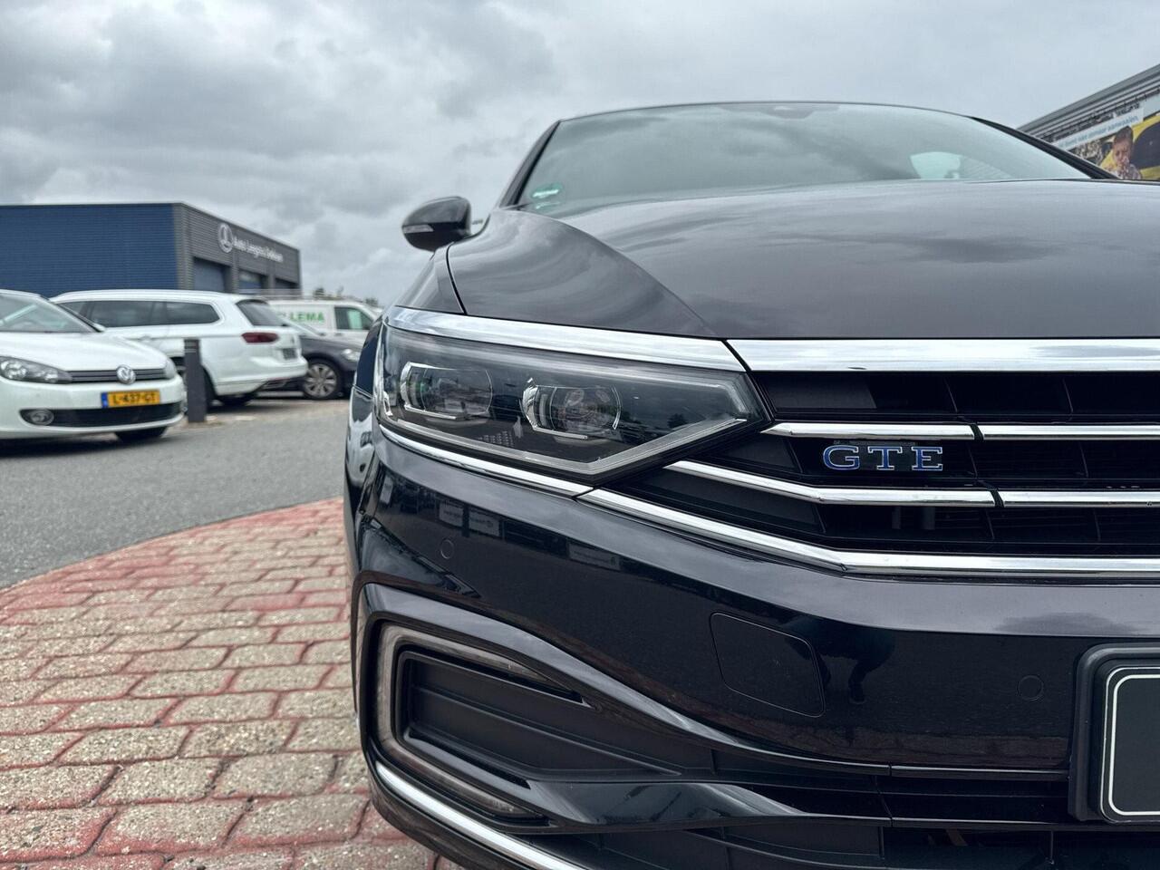 Volkswagen PASSAT Variant 1.4 TSI PHEV GTE Business | 218 pk | Trekhaak | ERGO | Clima | SOH 98% |