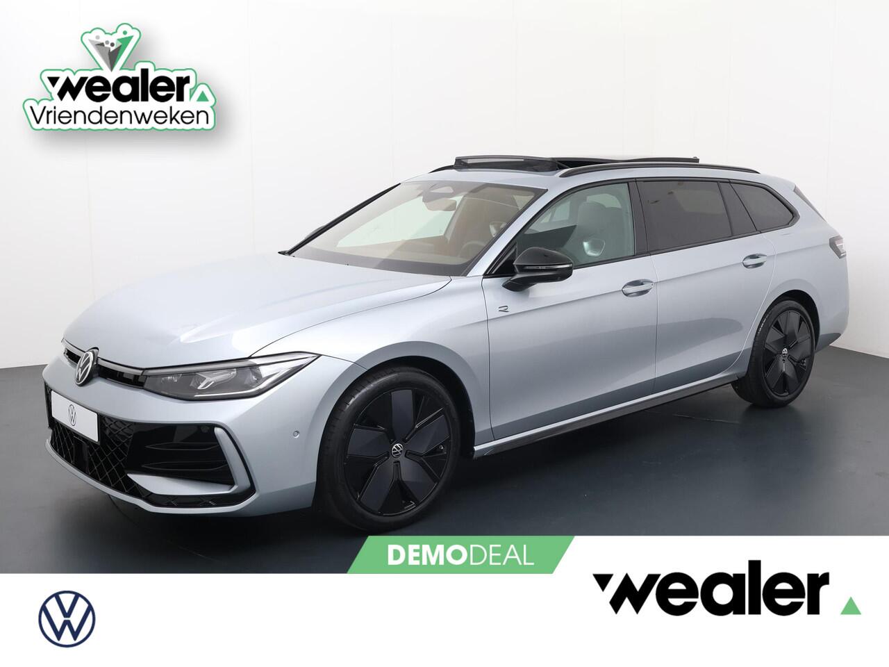 Volkswagen PASSAT Variant R-Line Business 1.5 110 kW / 150 pk eTSI Variant 7 versn. DSG | Black Style | Harman Kardon | Panoramadak | Area View | Discover Pro navigatie |