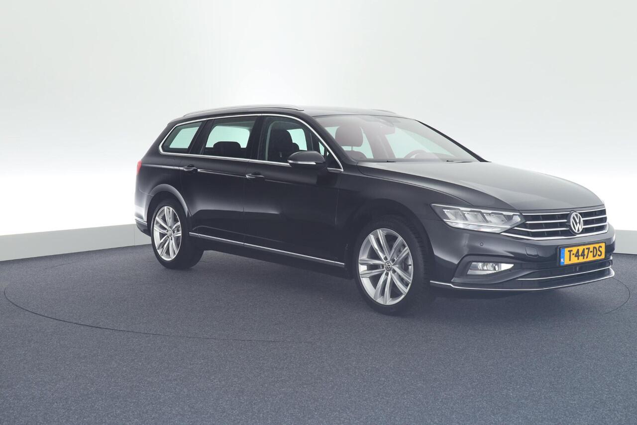 Volkswagen PASSAT Variant 1.5 TSI 150pk DSG Business Camera Stoelverwarming Navigatie