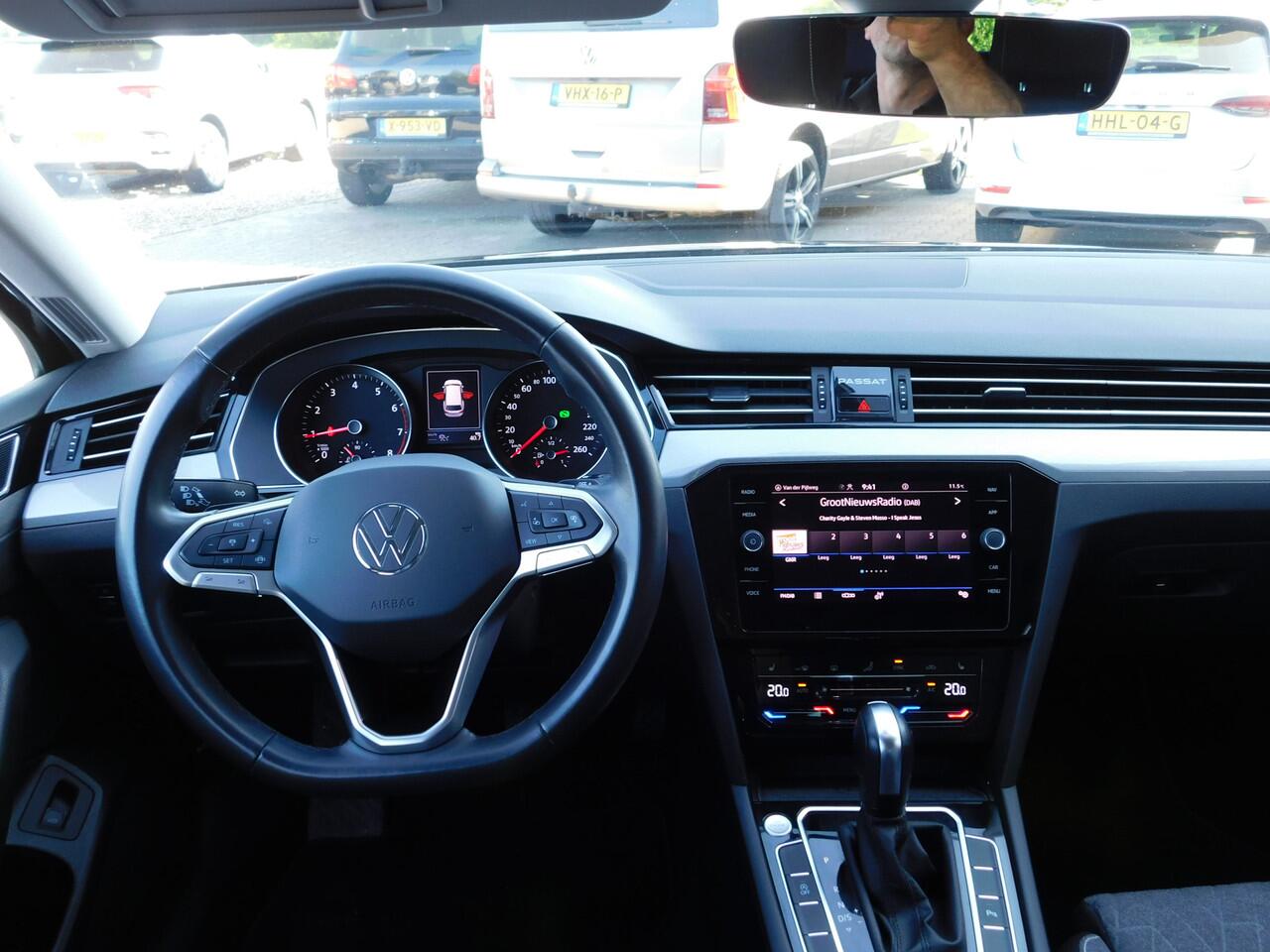 Volkswagen PASSAT Variant 1.5 TSI/DSG Business, Acc, Led, Trekhaak, Carplay, Navi