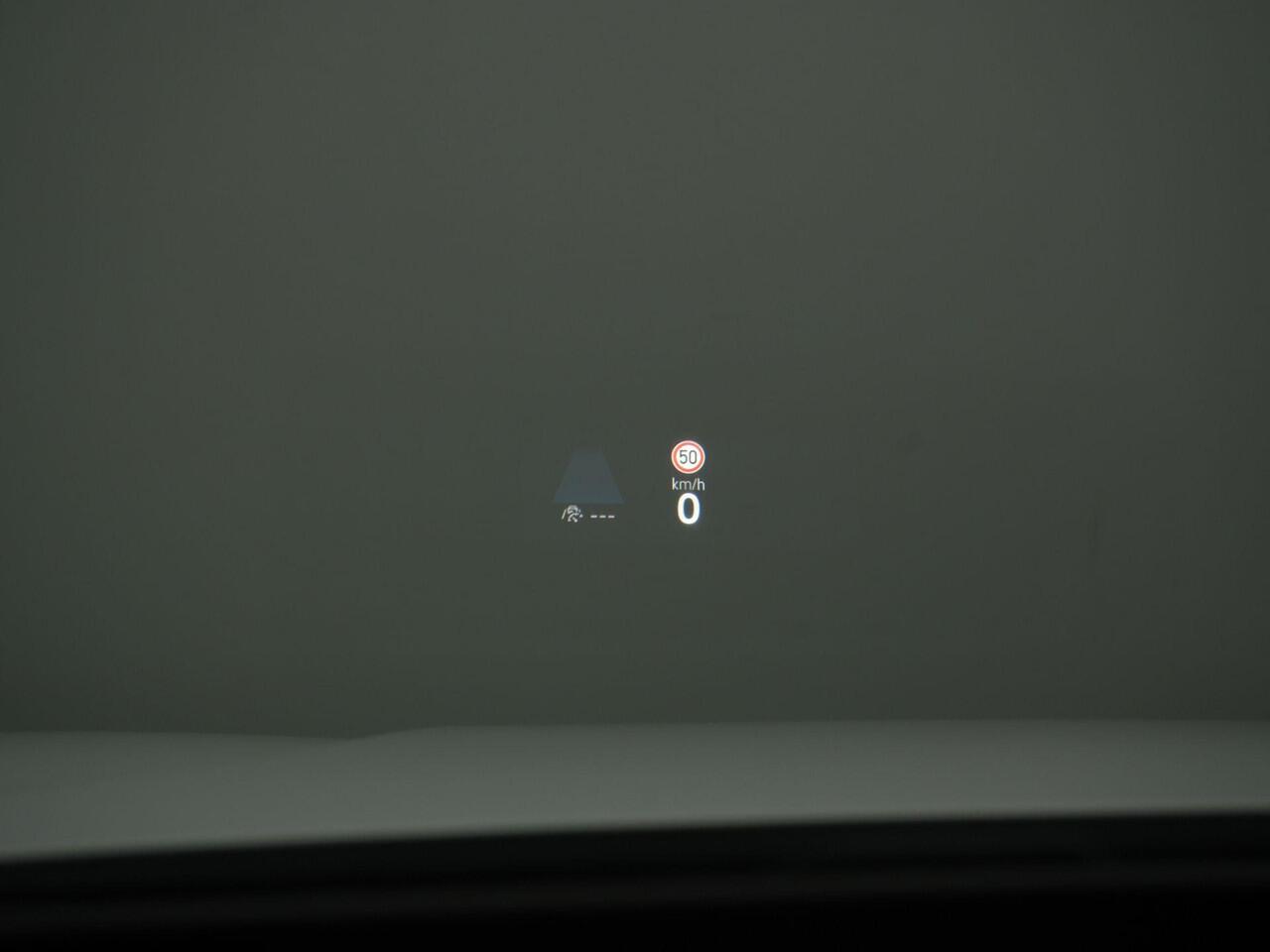 Volkswagen PASSAT Variant 1.5 eHybrid 272 pk DSG R-Line Edition | IQ Light | Harman Kardon/sound | Head-up Display | Black Style | 19 inch