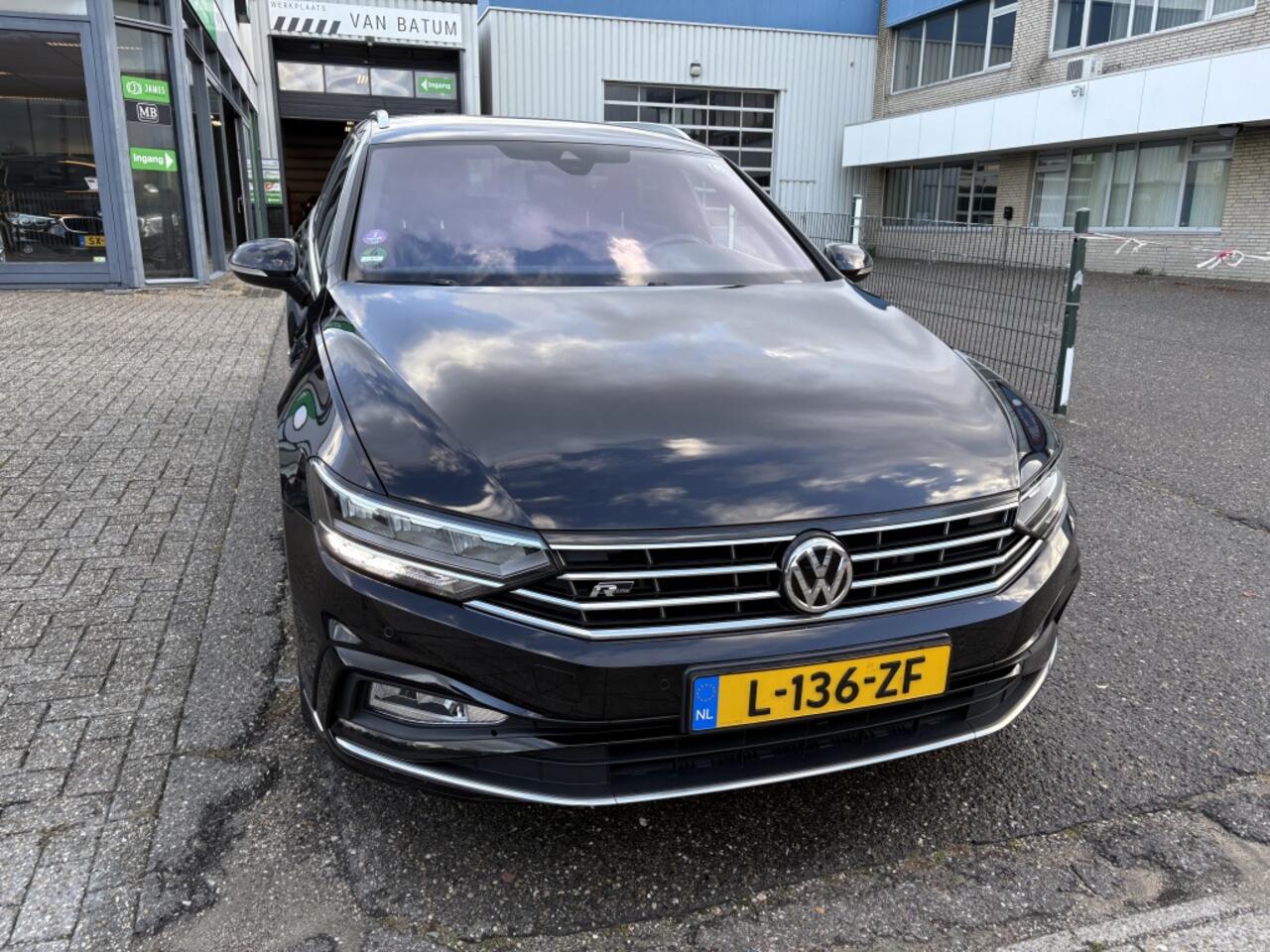 Volkswagen PASSAT 2.0 TSI Elegance Business R-Line DSG