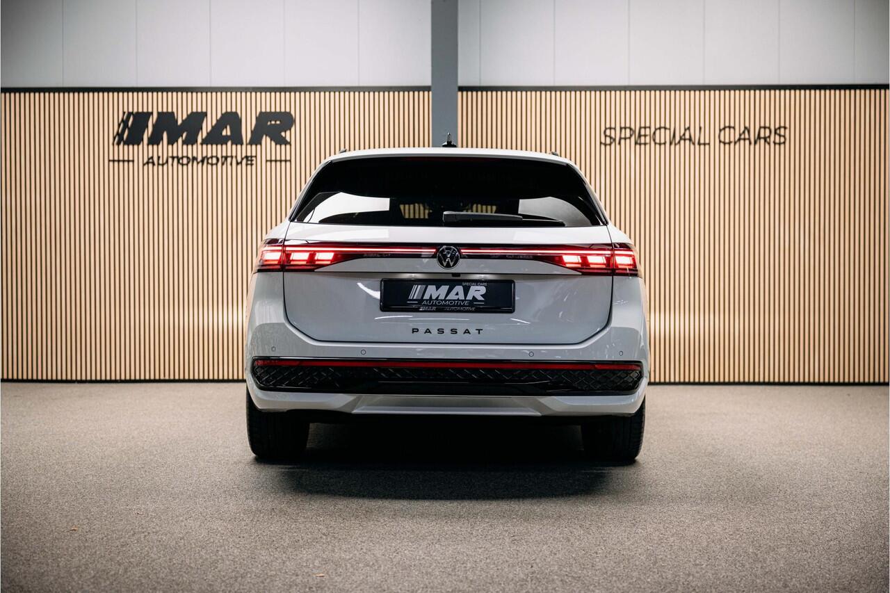 Volkswagen PASSAT Variant R-Line Diesel | Trekhaak | Pano | Head-up | Stoelmassage |