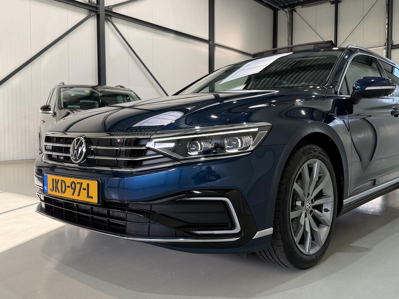 Volkswagen PASSAT Variant 1.4 TSI PHEV 218pk GTE | Pano | Dynaudio | Trekhaak