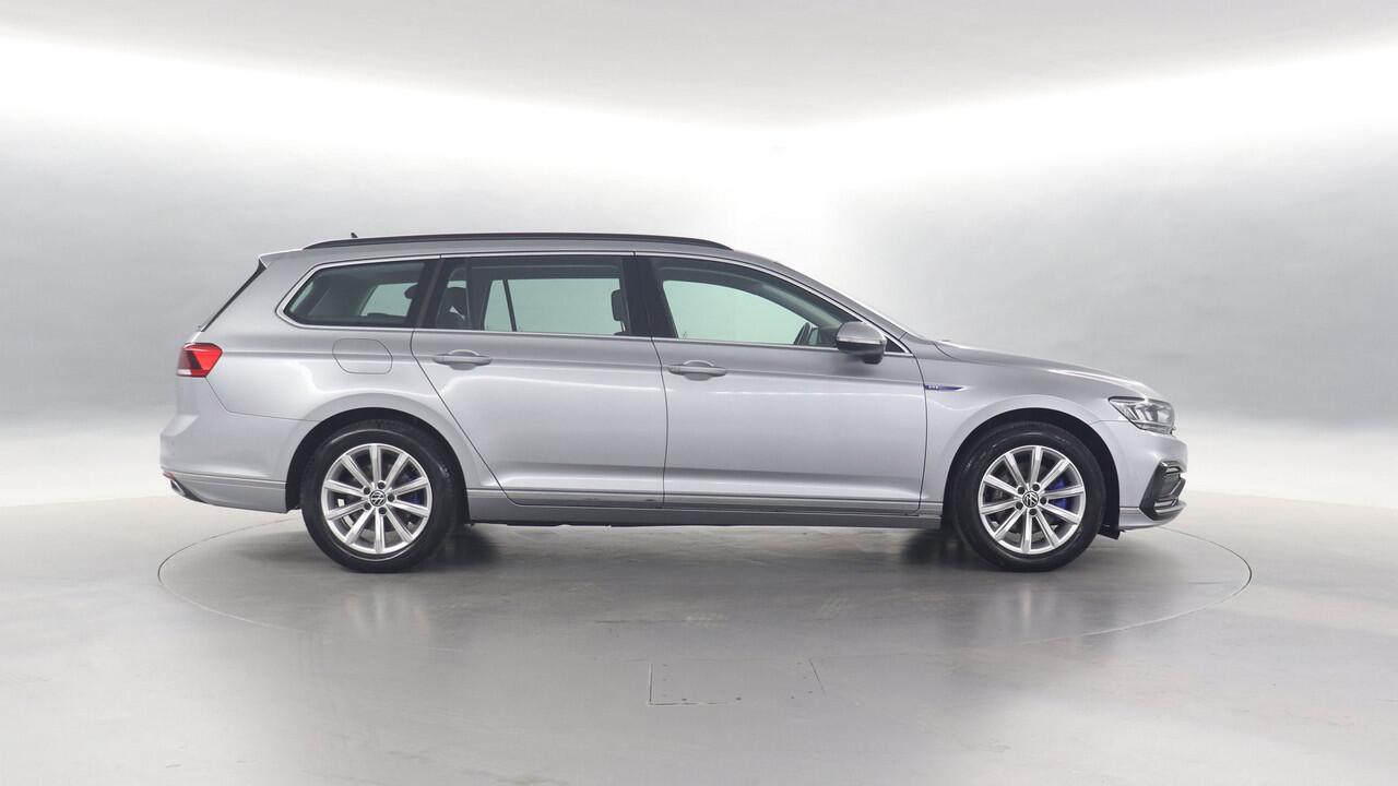 Volkswagen PASSAT Variant GTE 1.4 TSI eHybrid 218pk PHEV Business / Travel Assist / Navigatie / Massage