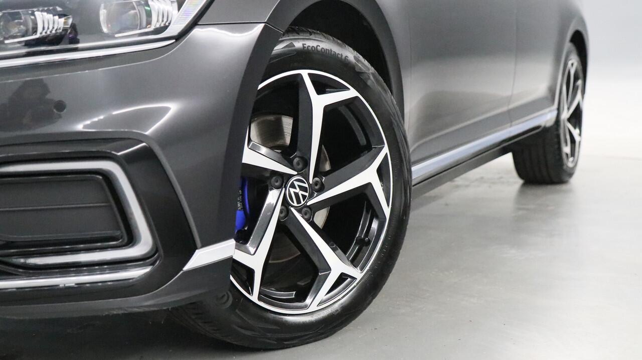 Volkswagen PASSAT Variant 1.4 TSI 218pk DSG PHEV GTE Business / Head-up Display / Stoelverwarming / Camera