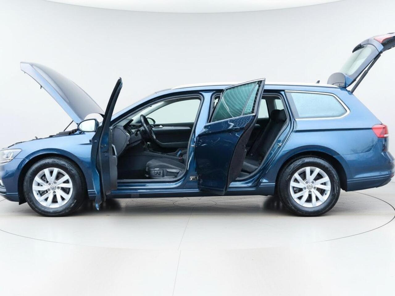 Volkswagen PASSAT Variant 1.5 TSI Comfort Business | NAP | Clima | Adapt. Cruise | Multimedia/Navi | LED | PDC V+A | Keyless |