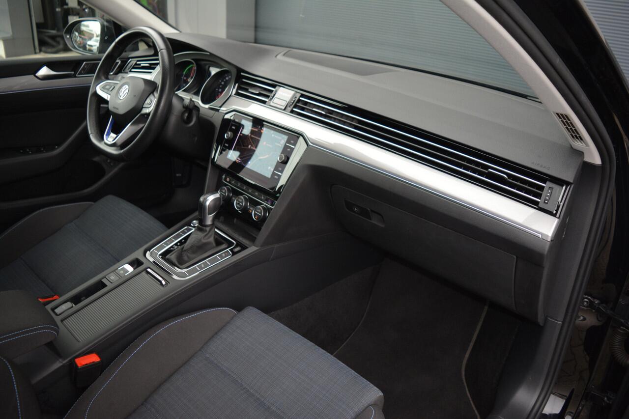 Volkswagen PASSAT Variant 1.4 TSI PHEV GTE Business | ACC | Camera | Memory |
