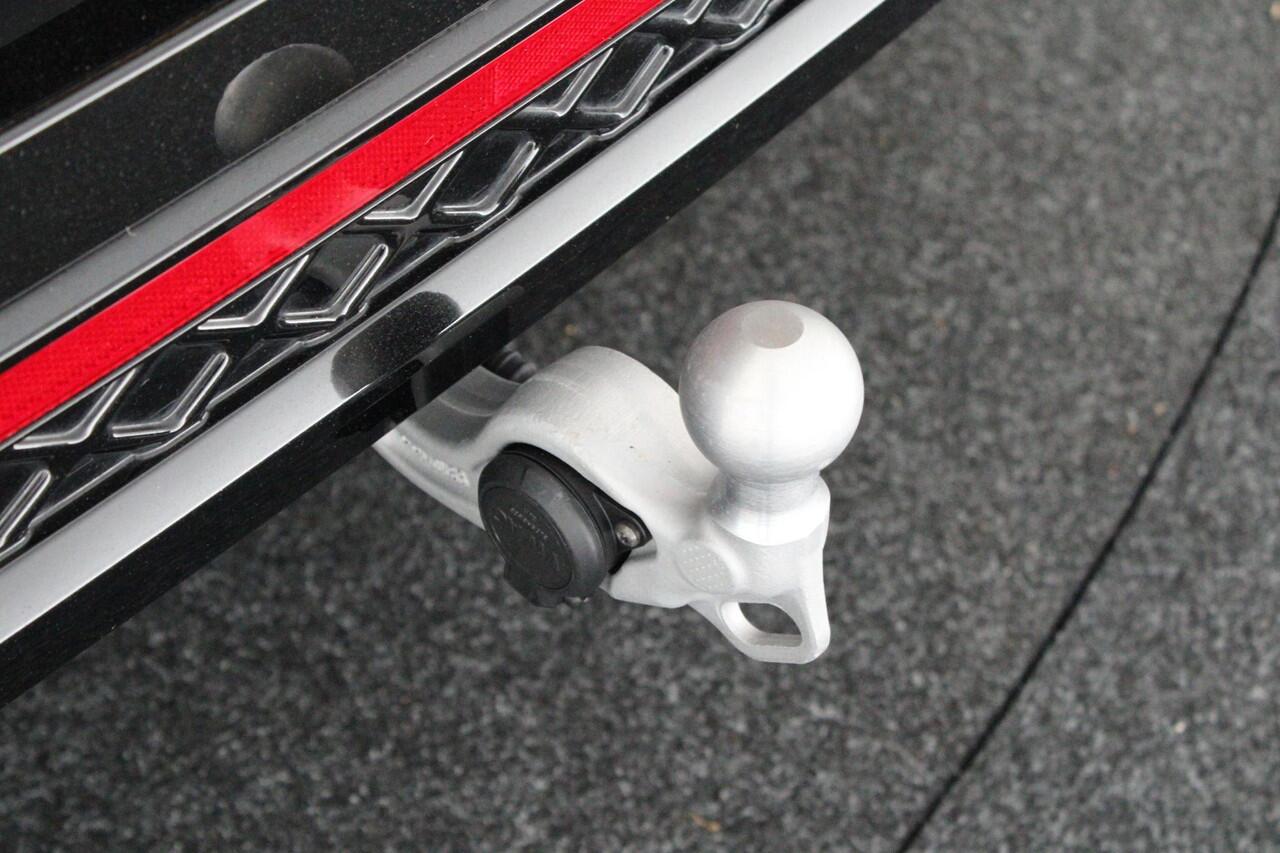 Volkswagen PASSAT Variant 1.5 272pk eHybrid R-Line Edition Black Style Trekhaak 360Camera harman/kardon Massage Navigatie Panoramadak