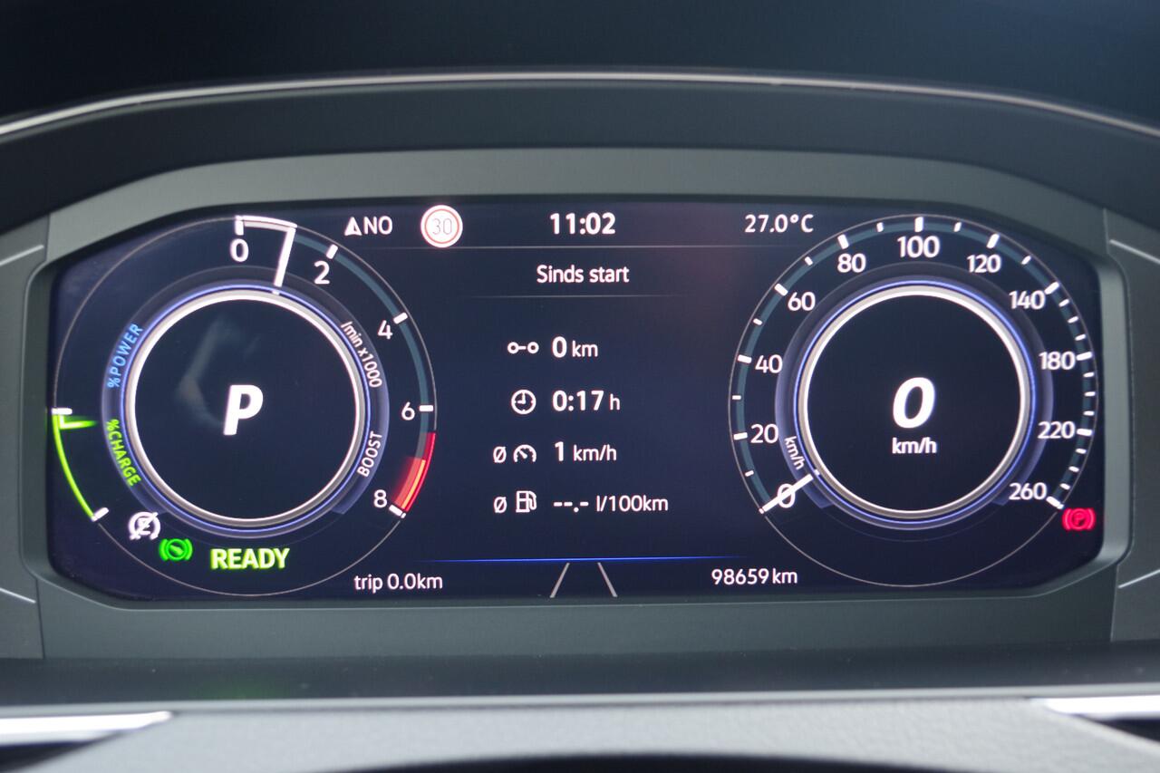 Volkswagen PASSAT Variant 1.4 TSI 218 PK PHEV GTE Business, Trekhaak, Panoramadak, Adap. Cruise Control, Matrix-LED