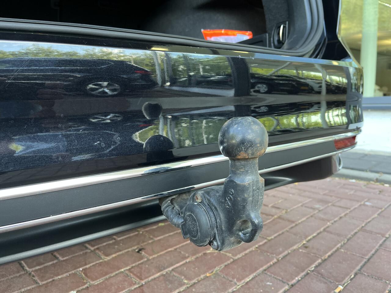 Volkswagen PASSAT Variant 1.4 TSI PHEV GTE Business / Panorma dak / Zwenkbare trekhaak / Virtual cockpit / Suede bekleding / Matrix koplampen