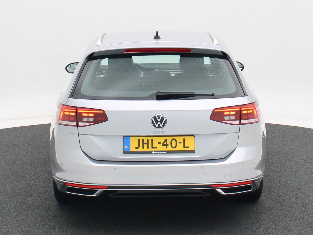 Volkswagen PASSAT Variant 1.4 TSi 218 Pk Automaat PHEV GTE Business | Camera | CarPlay | Adaptive Cruise | Stoelverwarming | Elektrische Achterklep | LED | 17 Inch | 67.515 Km!